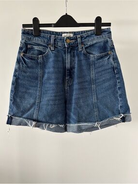 | Lee x H&M | High-Rise Frayed Rolled Hem Denim Shorts size 6
